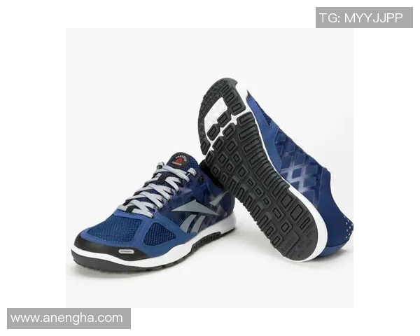 哪个足球明星选择了锐步品牌鞋子展现个人风格与运动激情