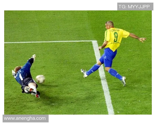 巴西足球传奇人物的辉煌历程与不朽成就探讨