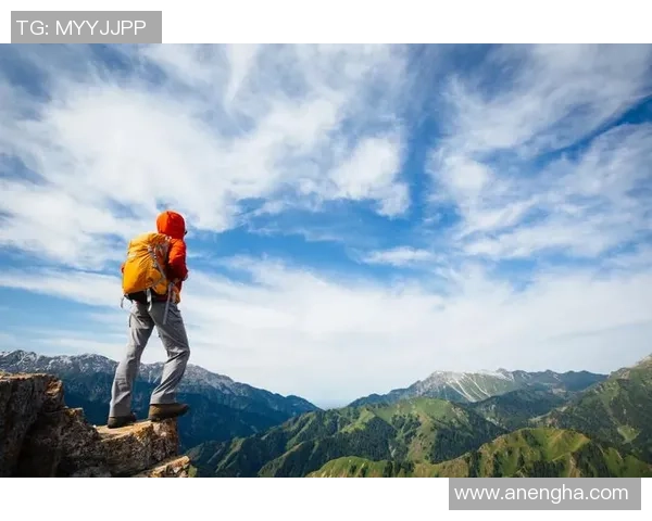 李伟的攀岩人生:从初学者到顶尖选手的心路历程与挑战 李伟的攀岩人生:从初学者到顶尖选手的心路历程与挑战